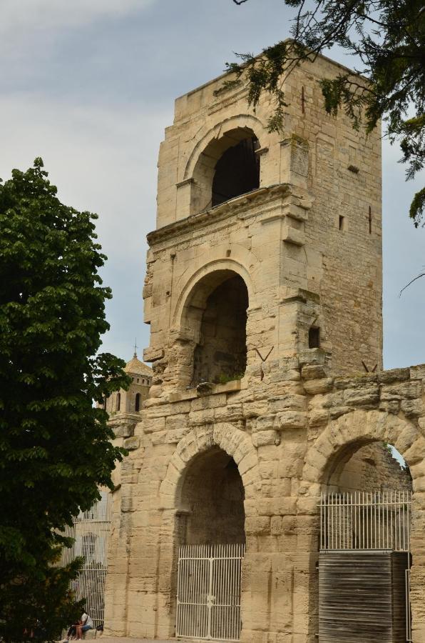 La Pitchoun Des Arenes Villa Arles Luaran gambar