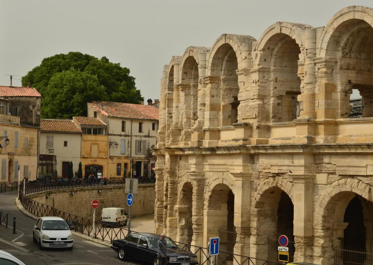 La Pitchoun Des Arenes Villa Arles Luaran gambar